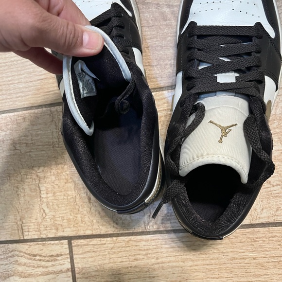 Air Jordan 1 Low men’s 8.5 - Picture 6 of 9